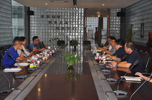 寧波工程學院蘇志剛書記和江北區張飛宇常務副區長一行蒞臨柯力調研交流