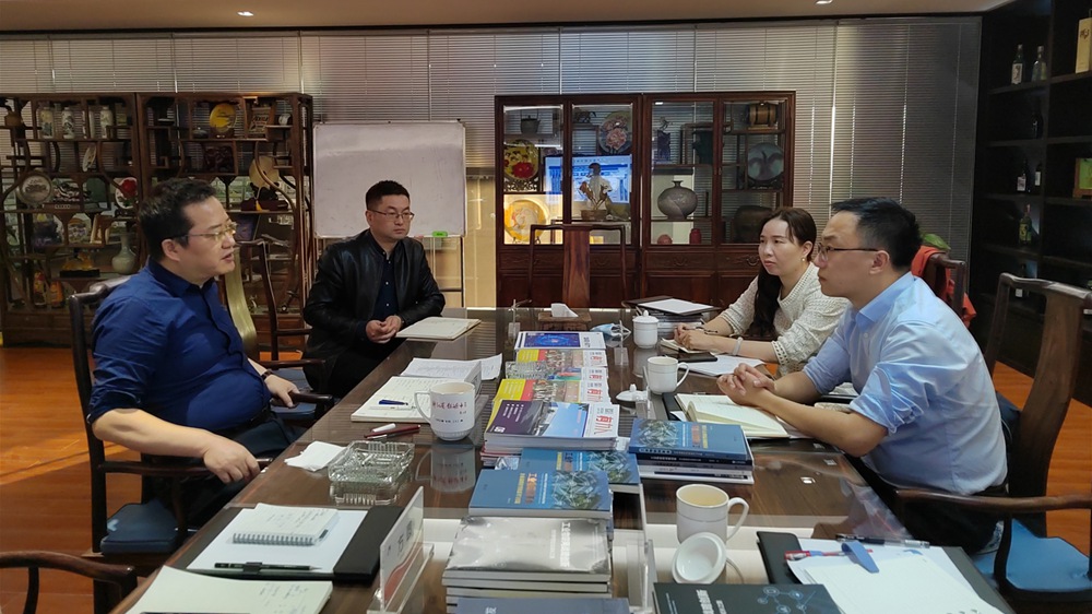 寧波市經濟和信息化局副局長、寧波市數字經濟局局長王懿棟一行赴柯力傳感調研