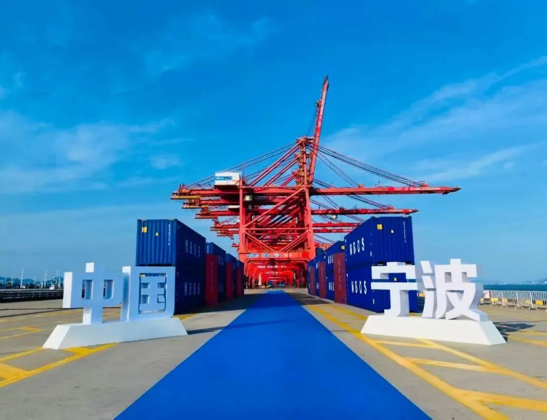 火炬手！柯力集團董事長柯建東先生為亞運會加油！