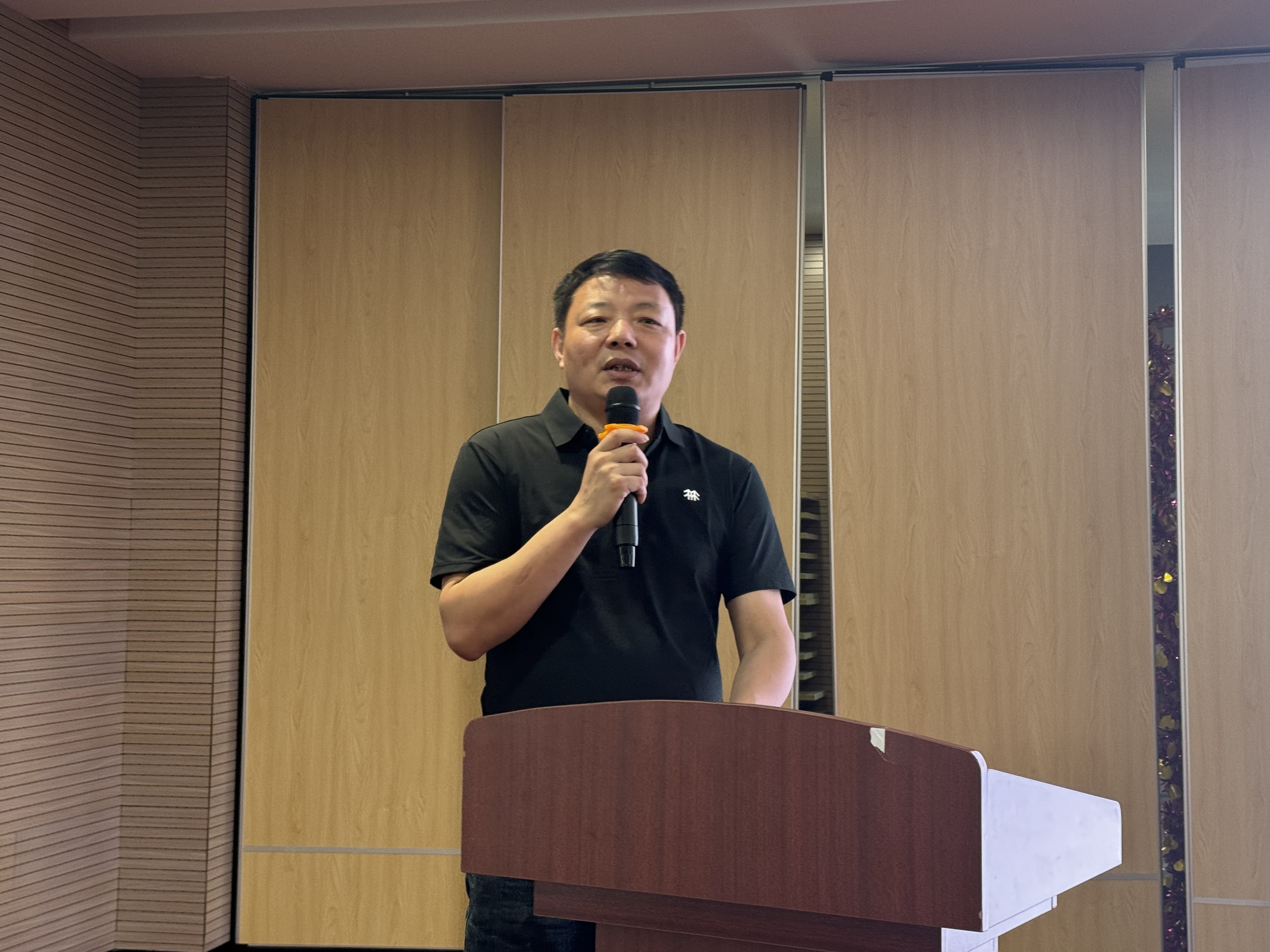 集團運營總監 陳新建.jpeg